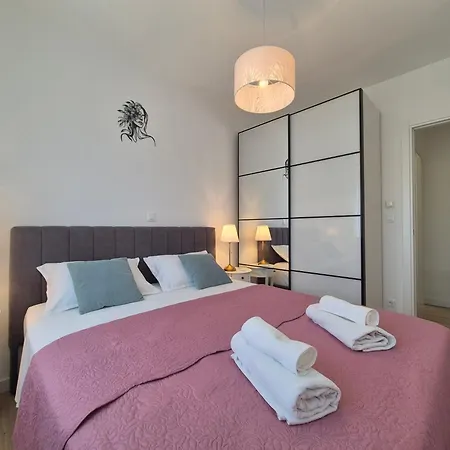 Stylish New In Appartement